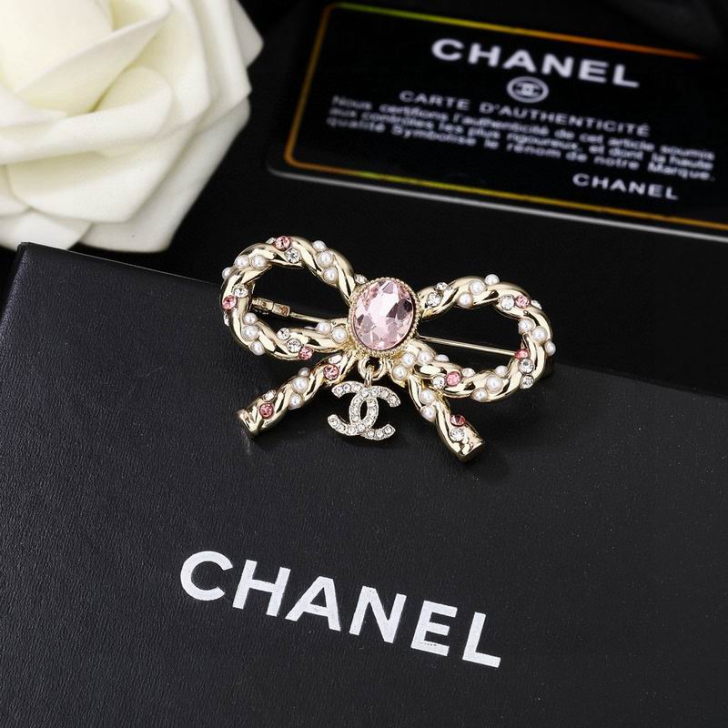 Chanel Brooch 04yxs05